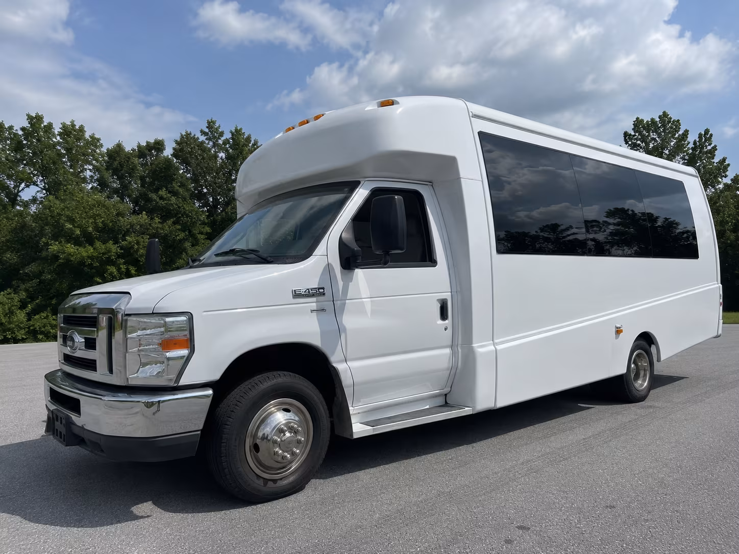 yakima valley wine tour party bus rental